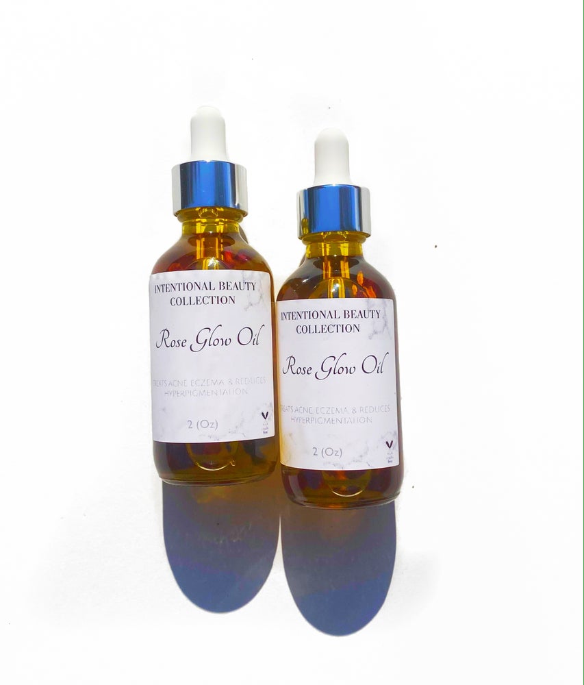 NovoGlow La Vie En Rose for Women - 3.4 Fl Oz Bottle - Scents with Finest  Essential Oils & Flower Essence - Sweet Aromas of Iris Jasmine & Orange